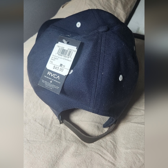 RVCA STRAPBACK HAT (LEATHER STRAP) OSFA - Picture 3 of 3
